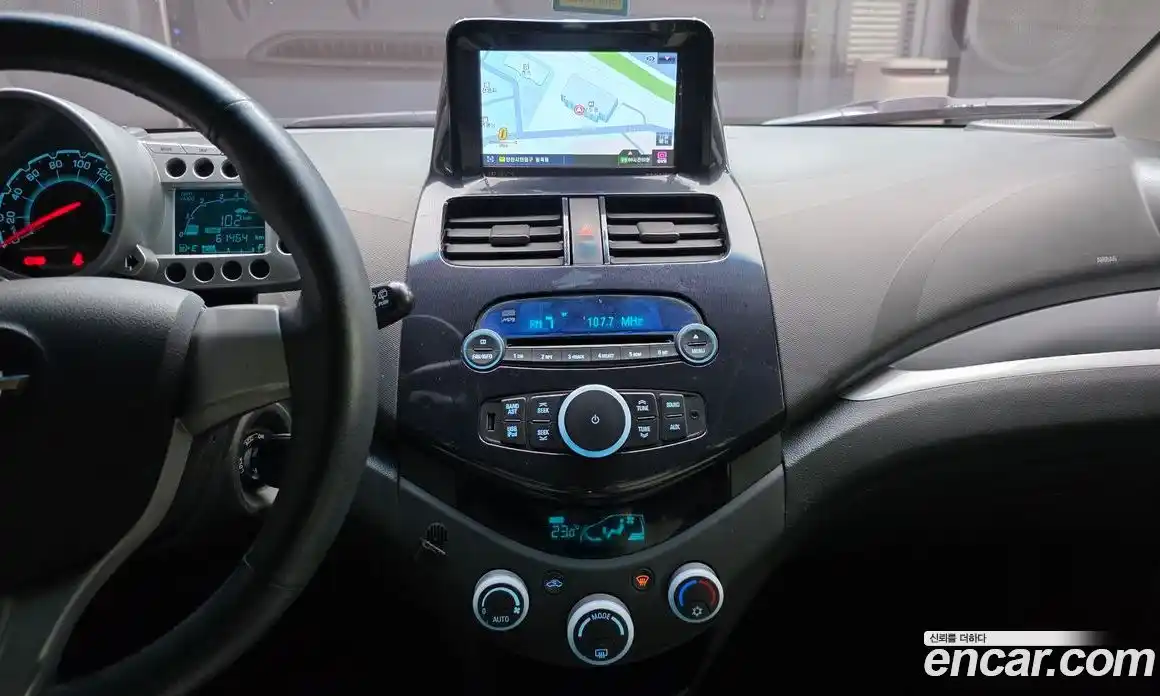 Chevrolet Spark 2012 1.0 Автомат в Москве № 589796, фото 16