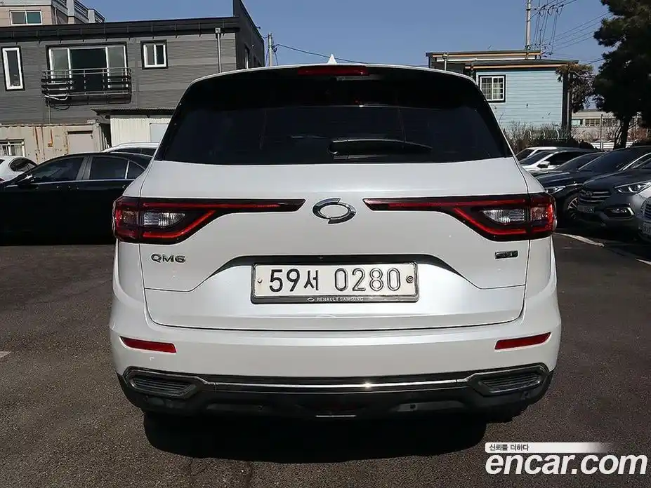 Renault QM6 2017 2.0 Автомат в Москве № 590447, фото 4