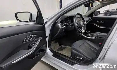 BMW 3-Series 2019 2.0 Автомат в Москве № 591304, миниатюра 10