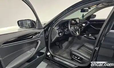 BMW 5-Series 2022 2.0 Автомат в Москве № 591682, миниатюра 9