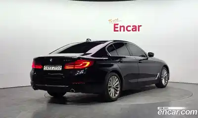 BMW 5-Series 2020 2.0 Автомат в Москве № 591690, миниатюра 2