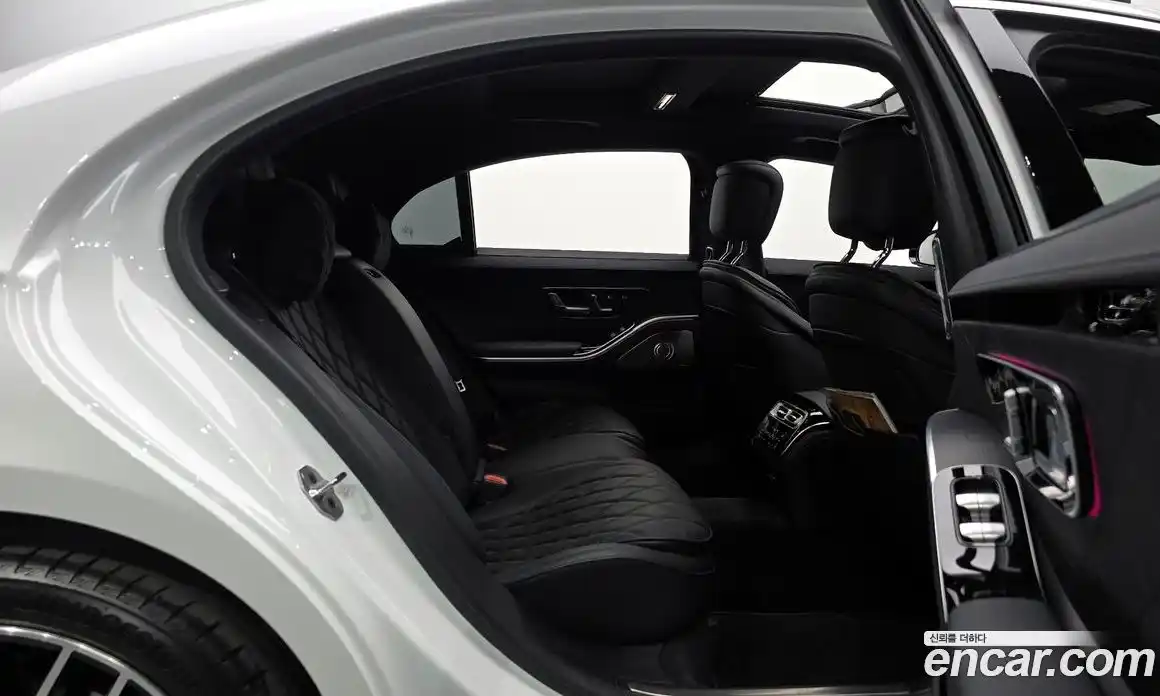 Mercedes-Benz S-Class 2024 3.0 Автомат в Москве № 591823, фото 12