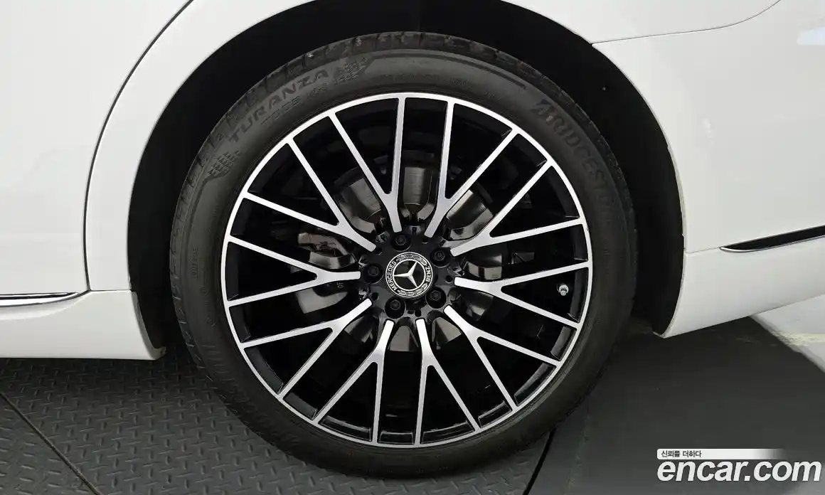 Mercedes-Benz S-Class 2024 3.0 Автомат в Москве № 591823, фото 5