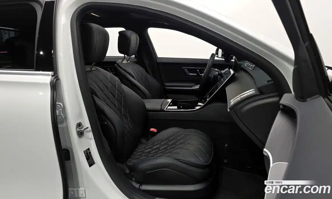 Mercedes-Benz S-Class 2024 3.0 Автомат в Москве № 591823, фото 10