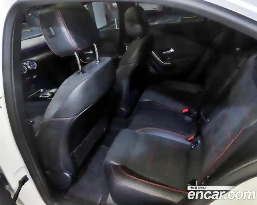 Mercedes-Benz A-Class 2023 2.0 Автомат в Москве № 591890, фото 12