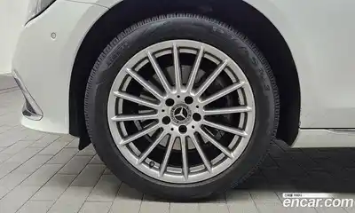 Mercedes-Benz E-Class 2022 1.9 Автомат в Москве № 592002, миниатюра 5