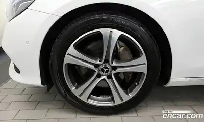 Mercedes-Benz E-Class 2017 2.0 Автомат в Москве № 592193, миниатюра 5