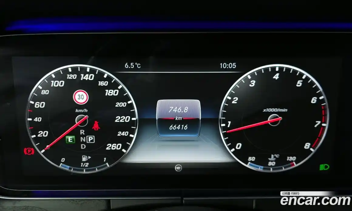 Mercedes-Benz E-Class 2017 2.0 Автомат в Москве № 592193, фото 8