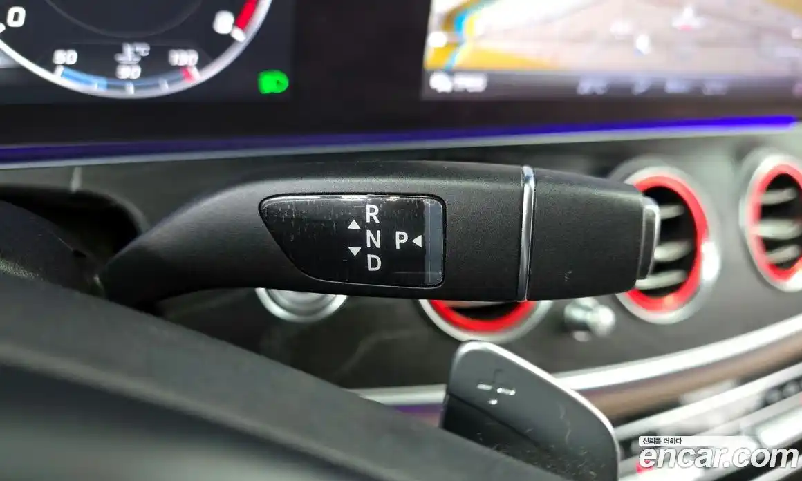 Mercedes-Benz E-Class 2017 2.0 Автомат в Москве № 592193, фото 9