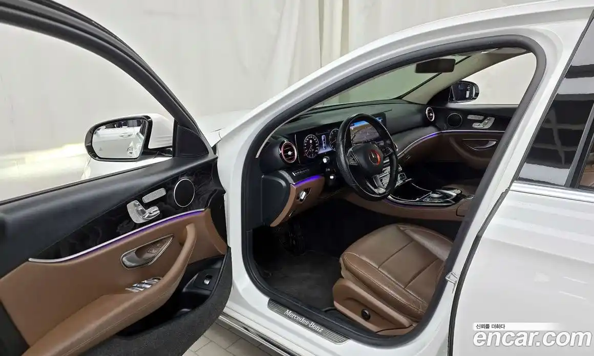 Mercedes-Benz E-Class 2017 2.0 Автомат в Москве № 592193, фото 10