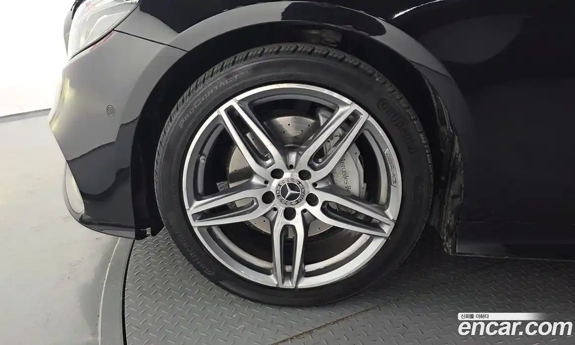 Mercedes-Benz E-Class 2019 1.9 Автомат в Москве № 592275, фото 5