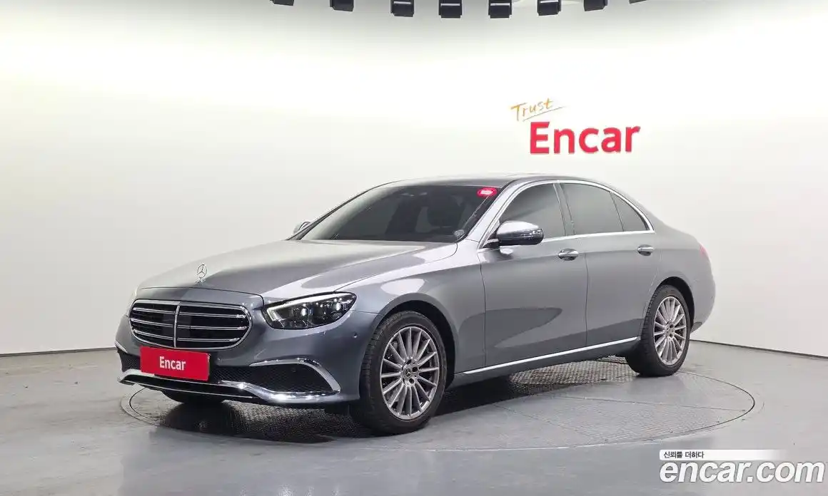 Mercedes-Benz E-Class 2021 2.0 Автомат в Москве № 592401, фото 1