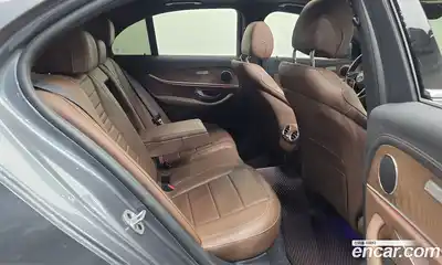 Mercedes-Benz E-Class 2021 2.0 Автомат в Москве № 592401, миниатюра 12