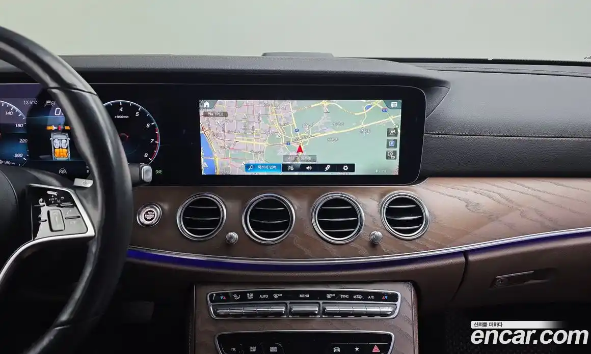 Mercedes-Benz E-Class 2021 2.0 Автомат в Москве № 592401, фото 14