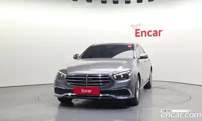 Mercedes-Benz E-Class 2021 2.0 Автомат в Москве № 592401, миниатюра 3