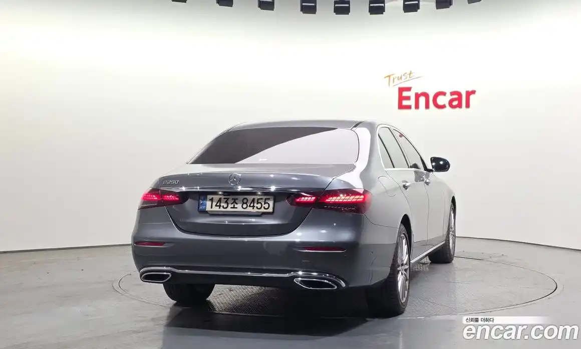 Mercedes-Benz E-Class 2021 2.0 Автомат в Москве № 592401, фото 4