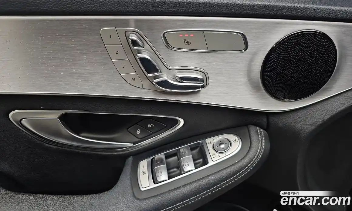 Mercedes-Benz C-Class 2017 2.0 Автомат в Москве № 592487, фото 13