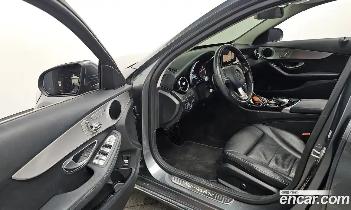 Mercedes-Benz C-Class 2017 2.0 Автомат в Москве № 592487, фото 10