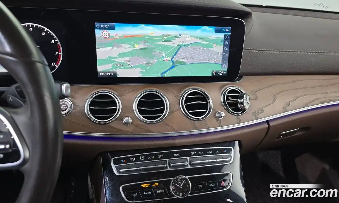 Mercedes-Benz E-Class 2020 2.0 Автомат в Москве № 592634, фото 14