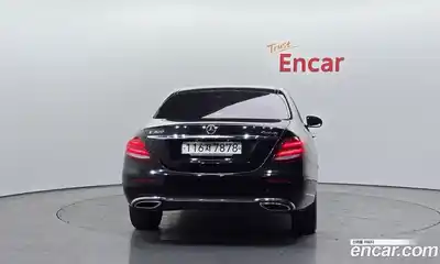 Mercedes-Benz E-Class 2020 2.0 Автомат в Москве № 592634, миниатюра 4
