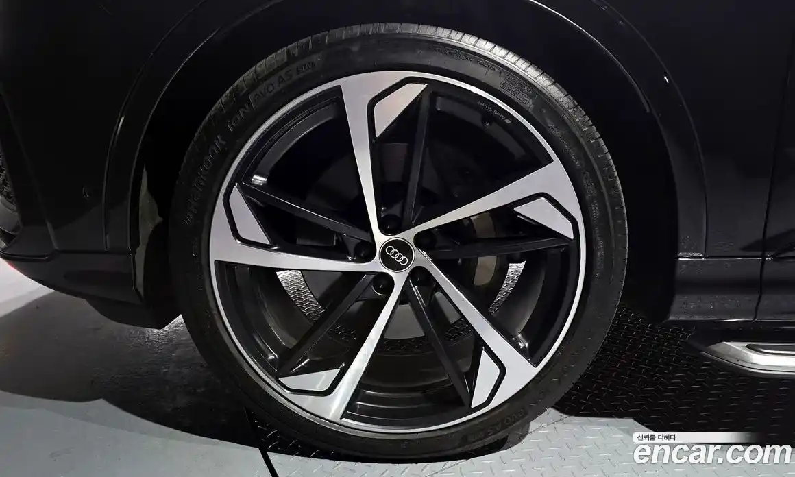 Audi Q7 2022 3.0 Автомат в Москве № 593047, фото 5