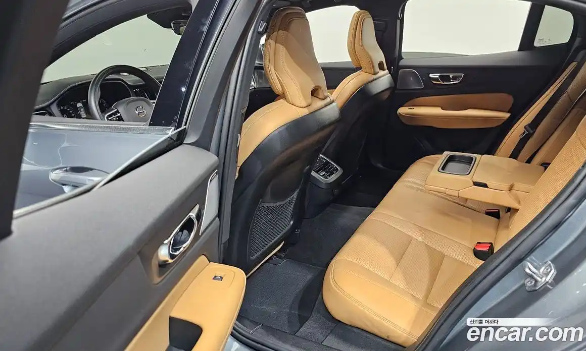 Volvo S60 2021 2.0 Автомат в Москве № 593694, фото 11