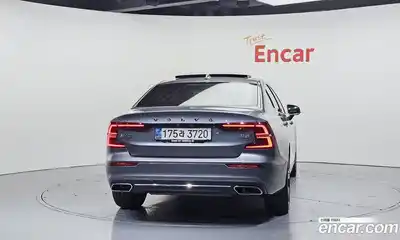 Volvo S60 2021 2.0 Автомат в Москве № 593694, миниатюра 4