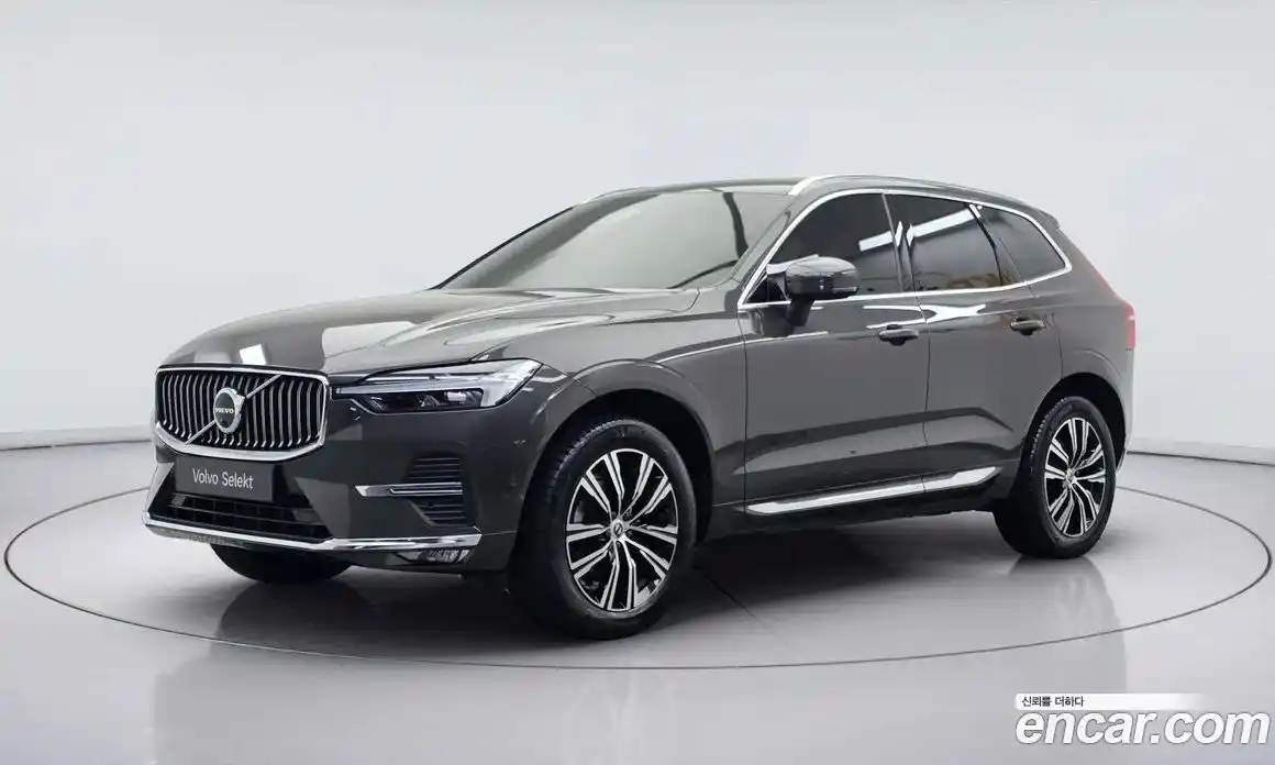 Volvo XC60 2022 2.0 Автомат в Москве № 593896, фото 1