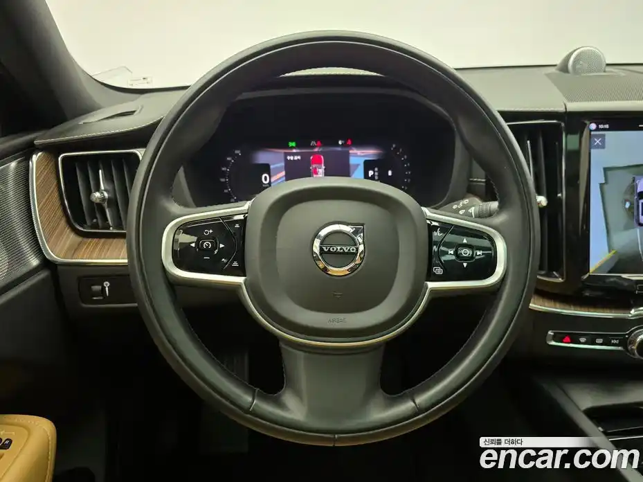 Volvo XC60 2022 2.0 Автомат в Москве № 593896, фото 13