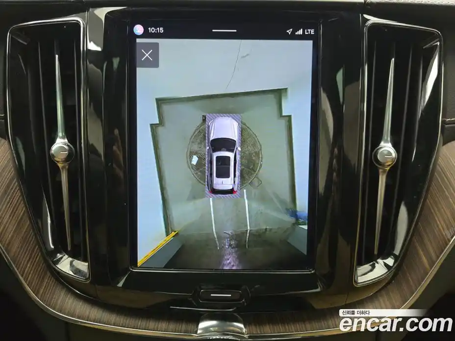 Volvo XC60 2022 2.0 Автомат в Москве № 593896, фото 15