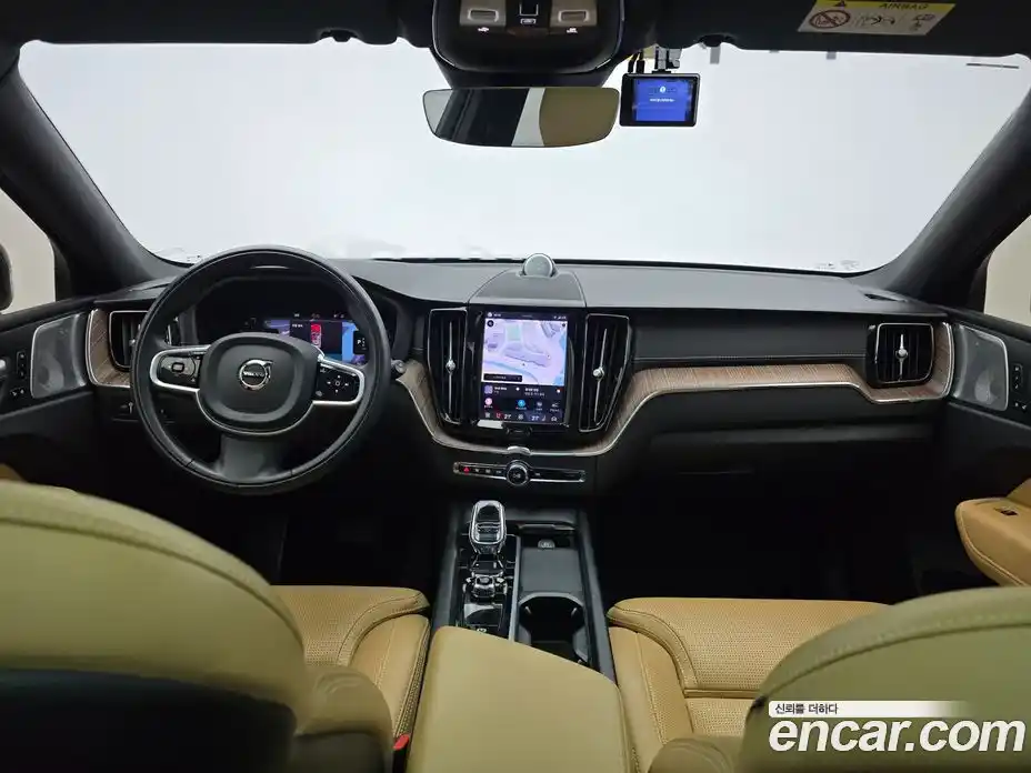 Volvo XC60 2022 2.0 Автомат в Москве № 593896, фото 7