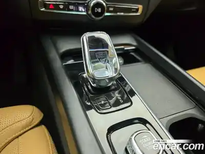 Volvo XC60 2022 2.0 Автомат в Москве № 593896, миниатюра 9