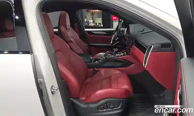 Porsche Cayenne 2023 3.0 Автомат в Москве № 593995, миниатюра 11