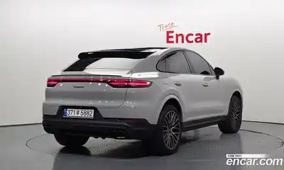 Porsche Cayenne 2023 3.0 Автомат в Москве № 593995, миниатюра 2