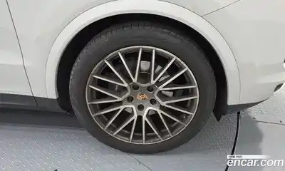 Porsche Cayenne 2023 3.0 Автомат в Москве № 593995, миниатюра 5