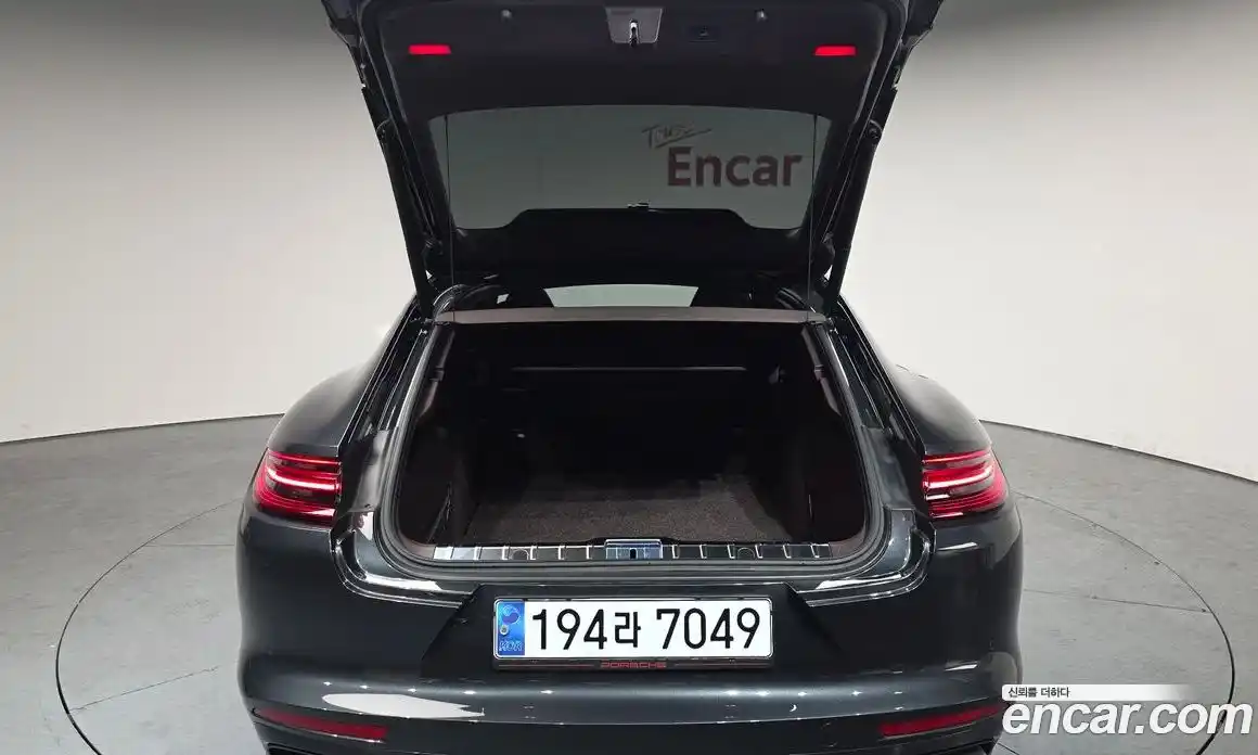 Porsche Panamera 2018 3.0 Автомат в Москве № 594068, фото 19