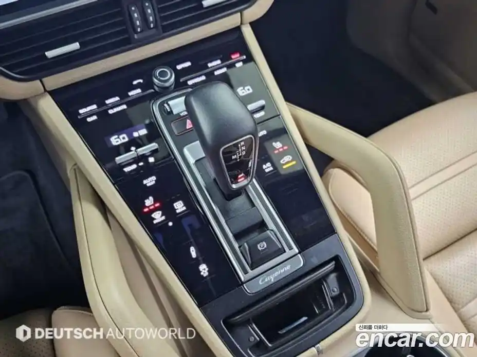 Porsche Cayenne 2020 3.0 Автомат в Москве № 594558, фото 9