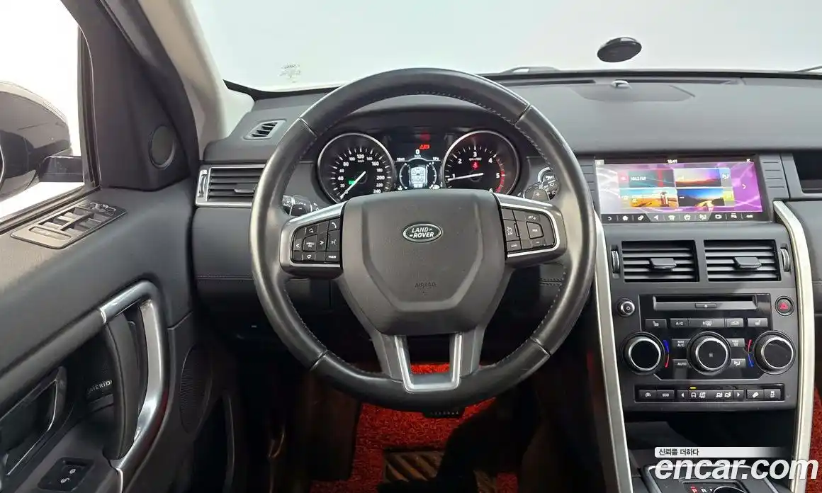 Land Rover Discovery Sport 2017 2.0 Автомат в Москве № 594832, фото 13