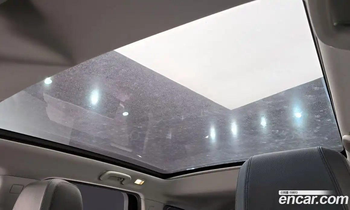 Land Rover Discovery Sport 2017 2.0 Автомат в Москве № 594832, фото 19