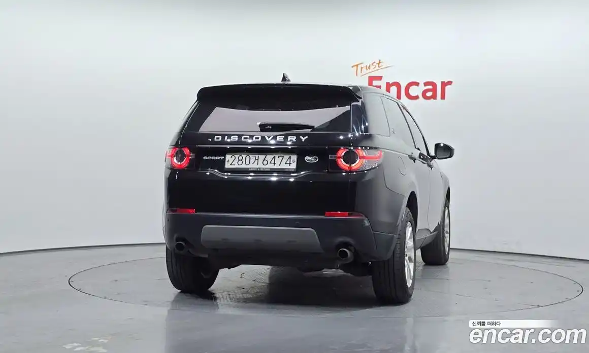 Land Rover Discovery Sport 2017 2.0 Автомат в Москве № 594832, фото 4