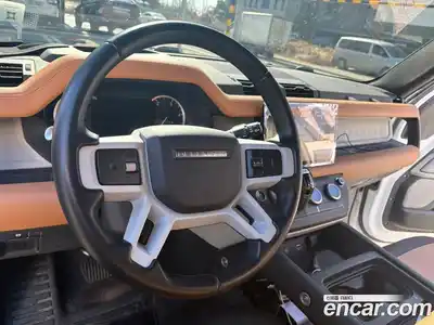 Land Rover Defender 2023 3.0 Автомат в Москве № 594886, миниатюра 3