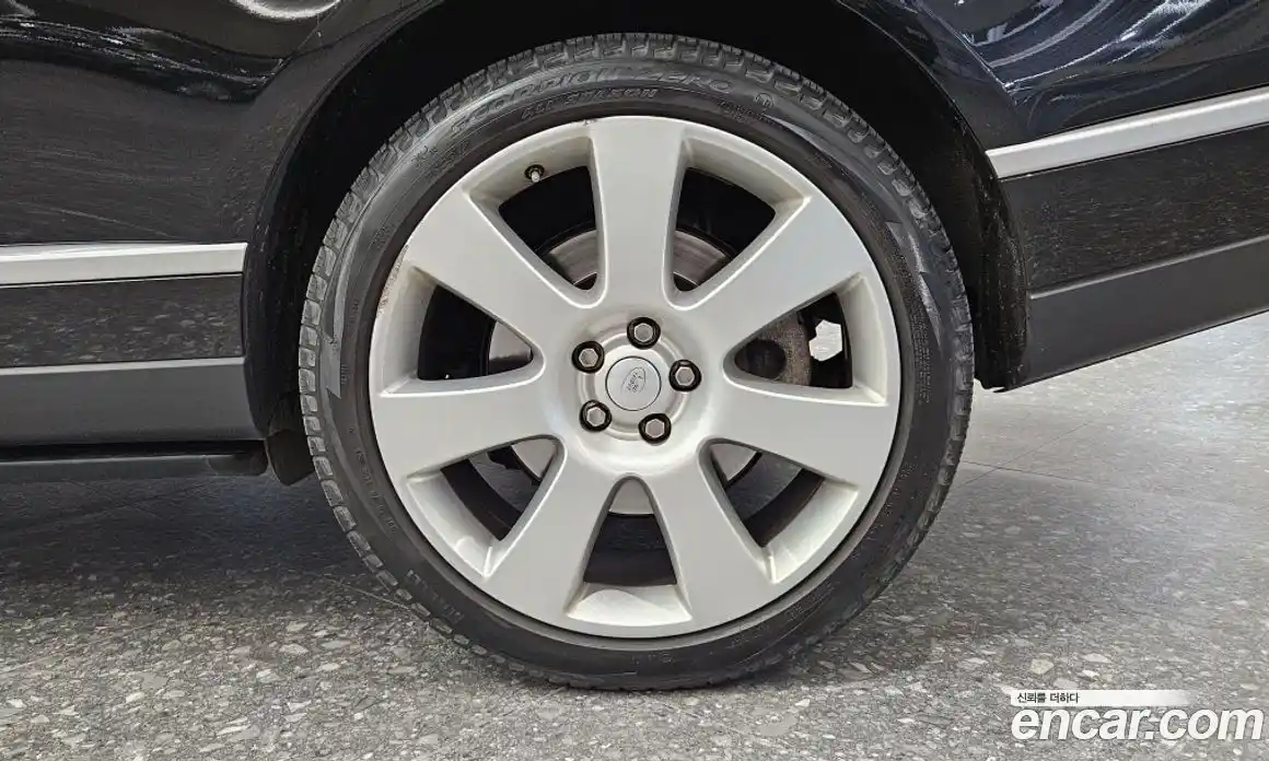 Land Rover Range-Rover 2015 4.4 Автомат в Москве № 594919, фото 5