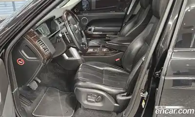 Land Rover Range-Rover 2015 4.4 Автомат в Москве № 594919, миниатюра 10