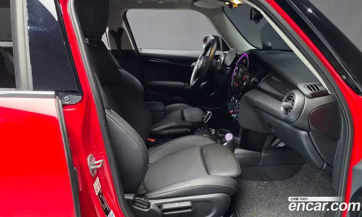 Mini Cooper 2021 2.0 Автомат в Москве № 595050, фото 11