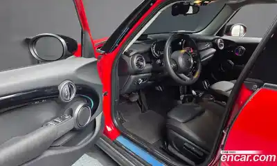 Mini Cooper 2021 2.0 Автомат в Москве № 595050, миниатюра 10