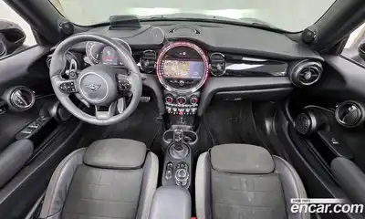 Mini Cooper Convertible 2024 2.0 Автомат в Москве № 595051, миниатюра 7