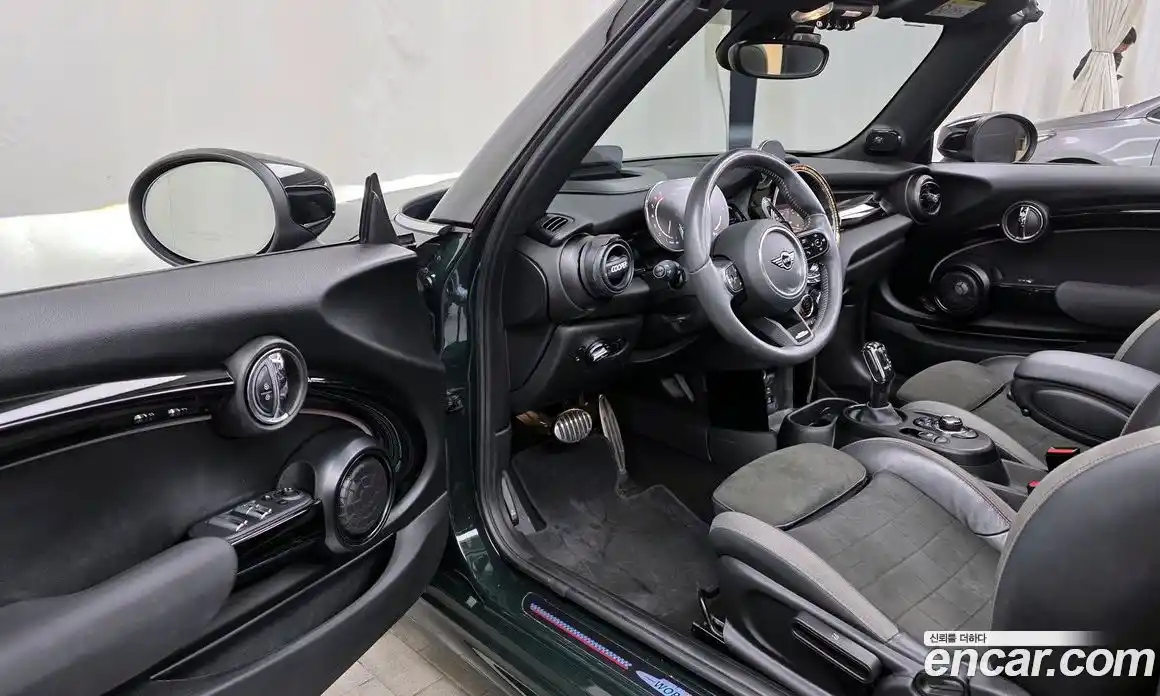 Mini Cooper Convertible 2024 2.0 Автомат в Москве № 595051, фото 10