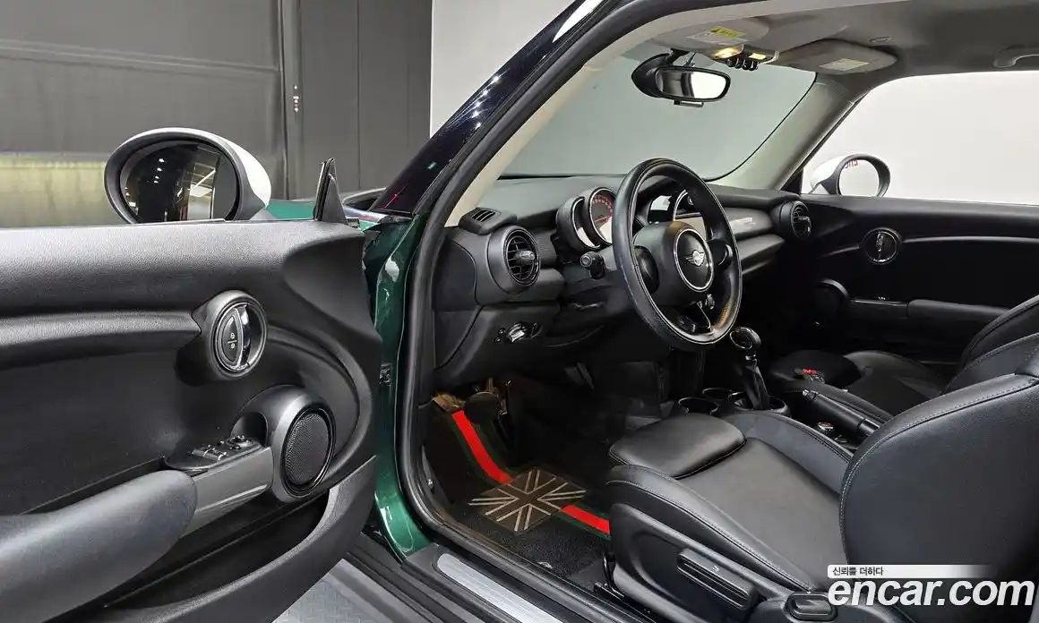 Mini Cooper 2018 1.5 Автомат в Москве № 595104, фото 11