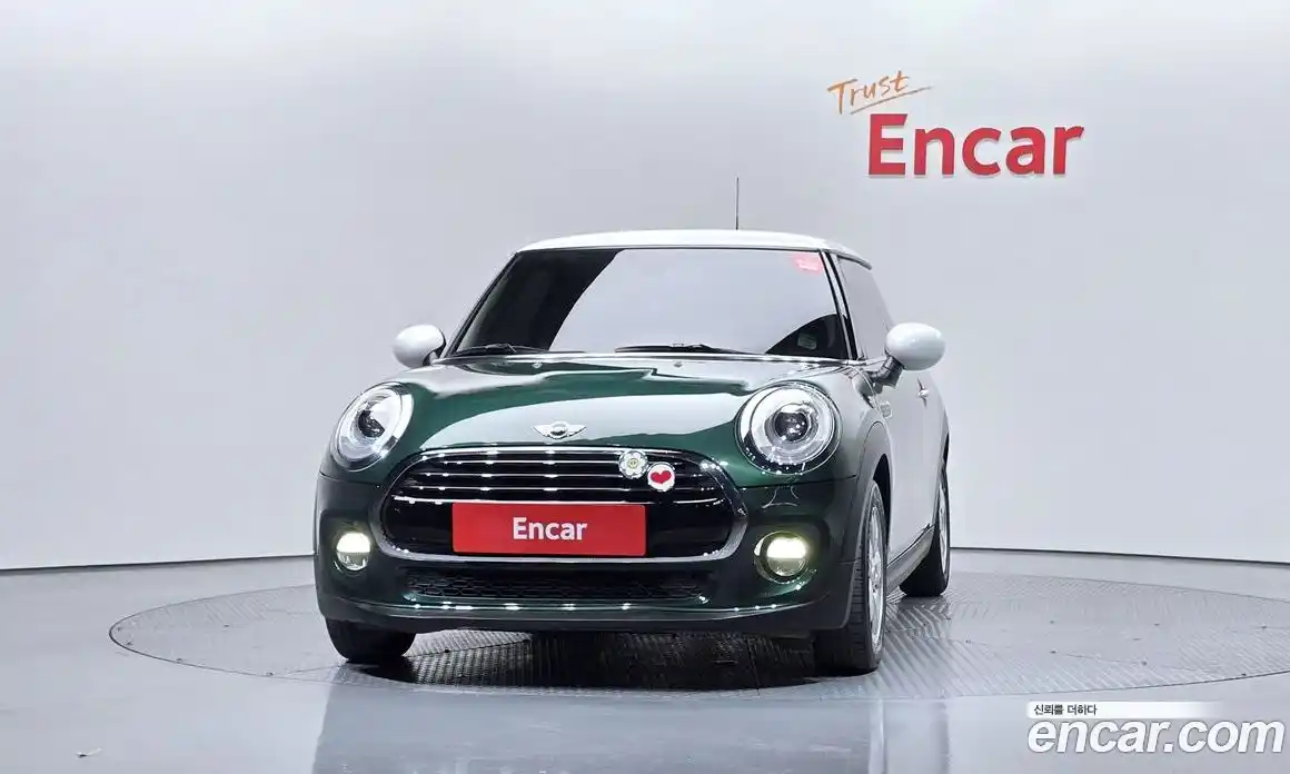 Mini Cooper 2018 1.5 Автомат в Москве № 595104, фото 3