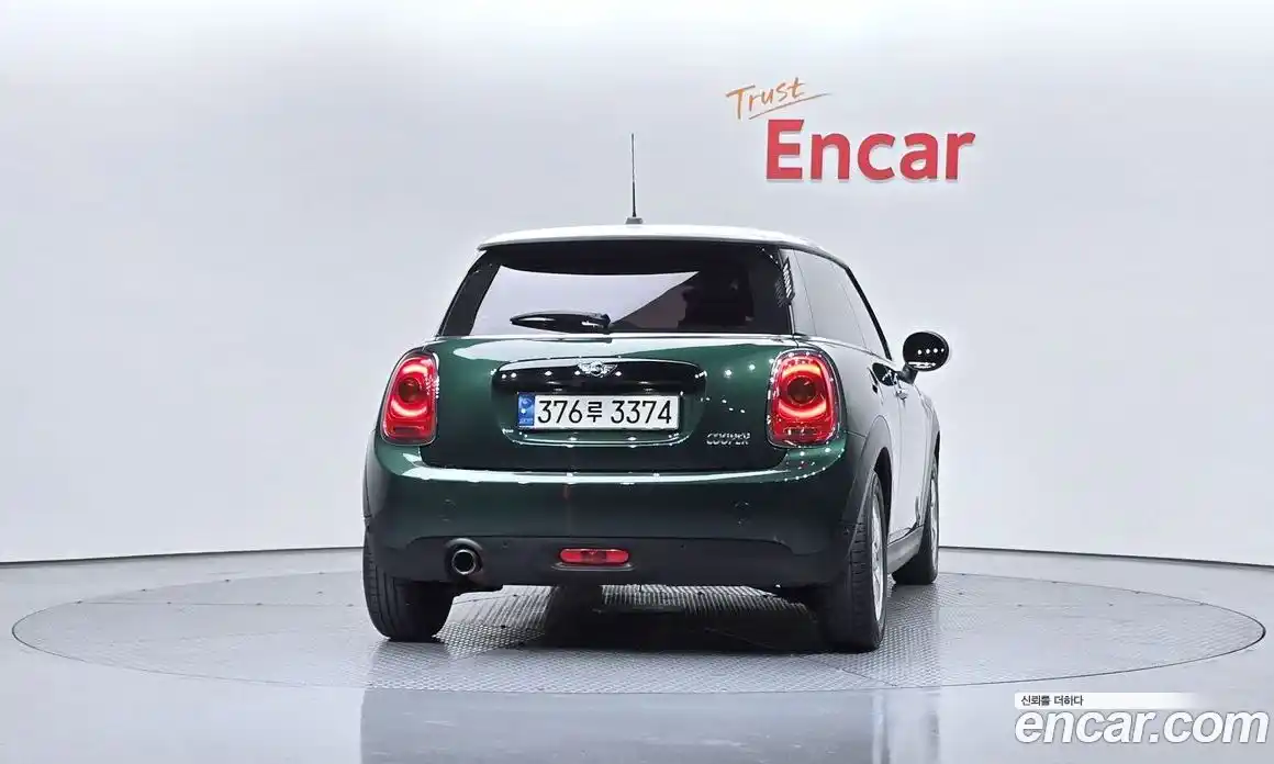 Mini Cooper 2018 1.5 Автомат в Москве № 595104, фото 4